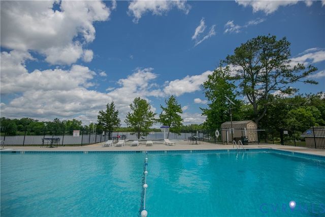111 Ackerman Ln, Ruther Glen, VA 22546