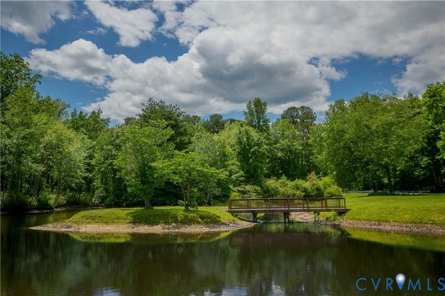 111 Ackerman Ln, Ruther Glen, VA 22546