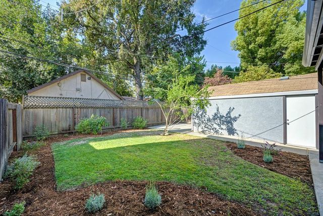 1940 Vallejo Way, Sacramento, CA 95818