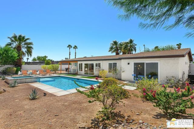 2864 E Valencia Road, Palm Springs, CA 92262