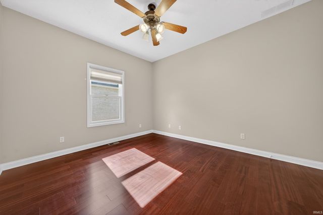 1838 HUNTERS COVE Circle, Kokomo, IN 46902