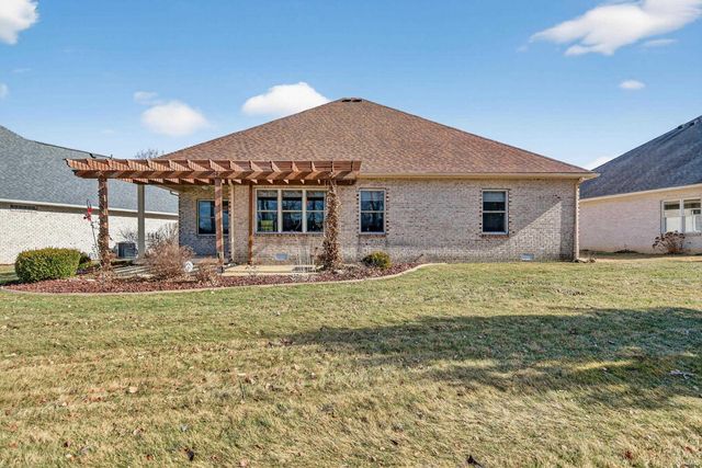 1838 HUNTERS COVE Circle, Kokomo, IN 46902