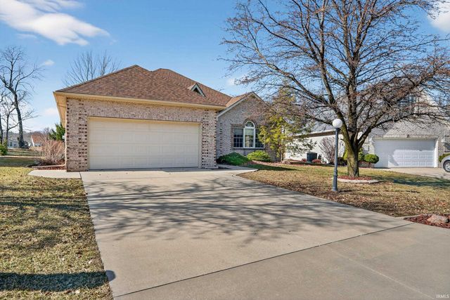 1838 HUNTERS COVE Circle, Kokomo, IN 46902