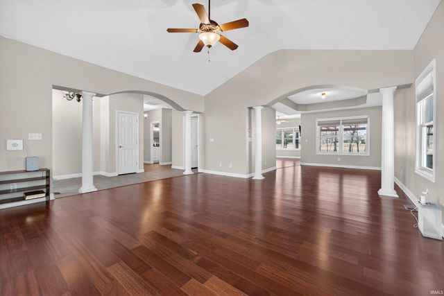 1838 HUNTERS COVE Circle, Kokomo, IN 46902