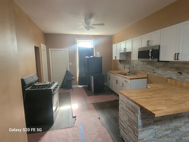 6953 S Loomis Boulevard, Chicago, IL 60636