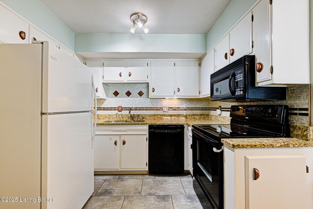 161 Thierman Ln 3E, Louisville, KY 40207