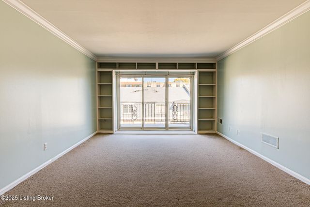 161 Thierman Ln 3E, Louisville, KY 40207