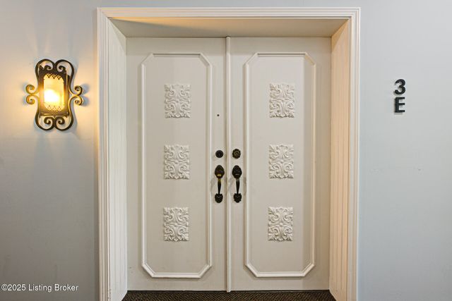 161 Thierman Ln 3E, Louisville, KY 40207