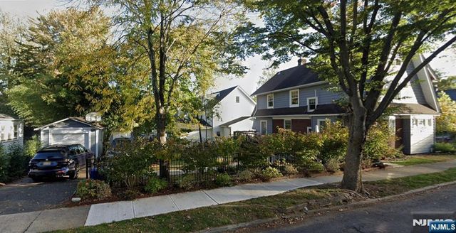 17 Collinwood Road, Maplewood, NJ 07040