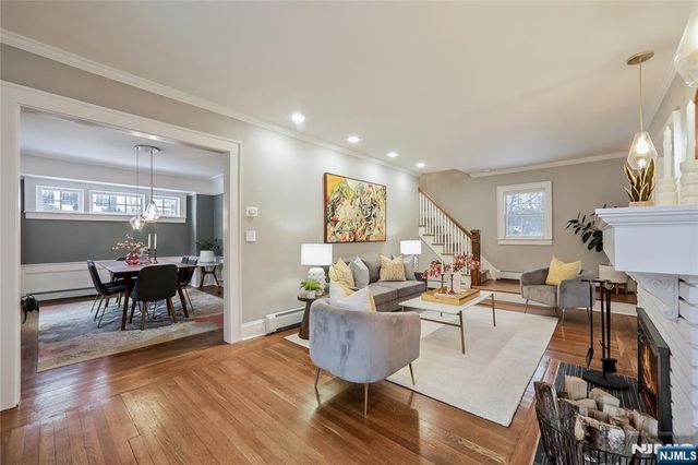 17 Collinwood Road, Maplewood, NJ 07040