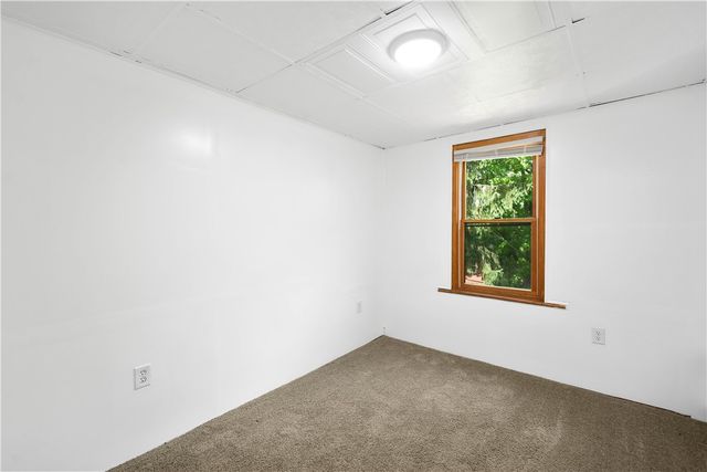 106 Carrick Ave, Carrick, PA 15210