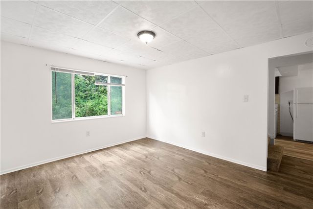 106 Carrick Ave, Carrick, PA 15210