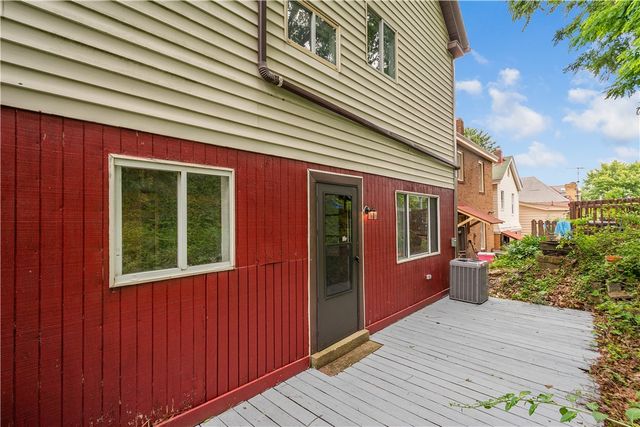 106 Carrick Ave, Carrick, PA 15210