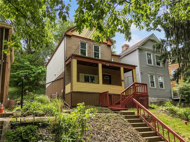 106 Carrick Ave, Carrick, PA 15210