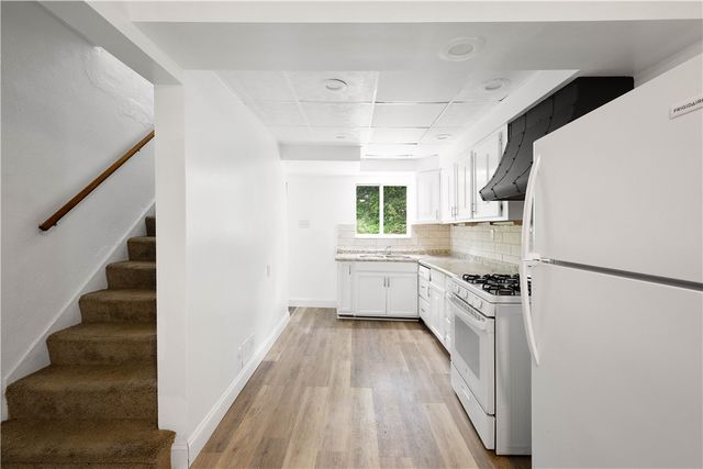 106 Carrick Ave, Carrick, PA 15210