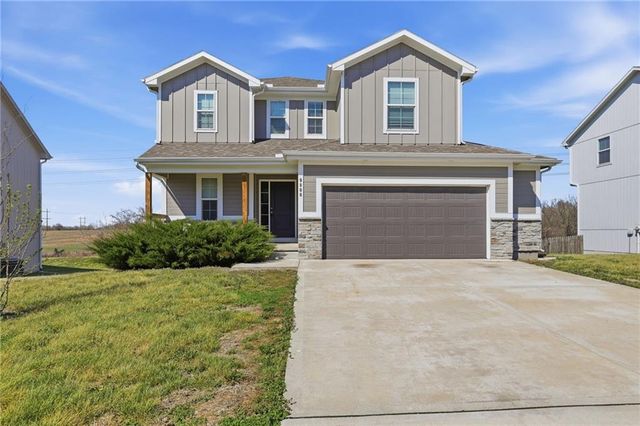 9800 E 219th Circle, Peculiar, MO 64078