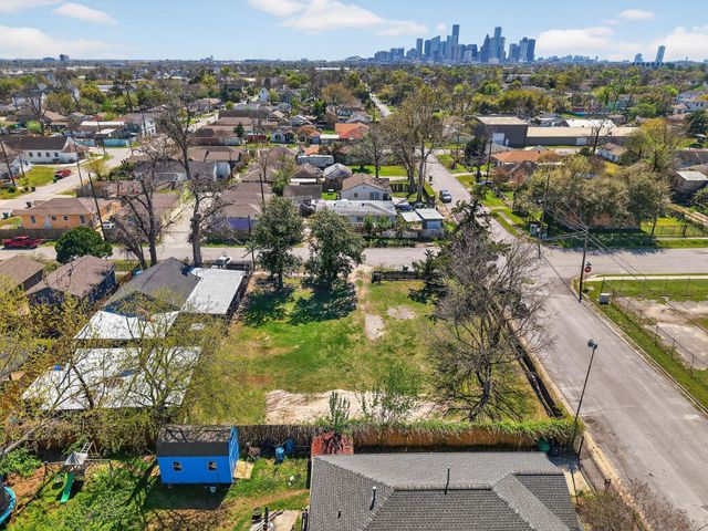 4404 Gano Street, Houston, TX 77009