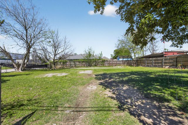 4404 Gano Street, Houston, TX 77009