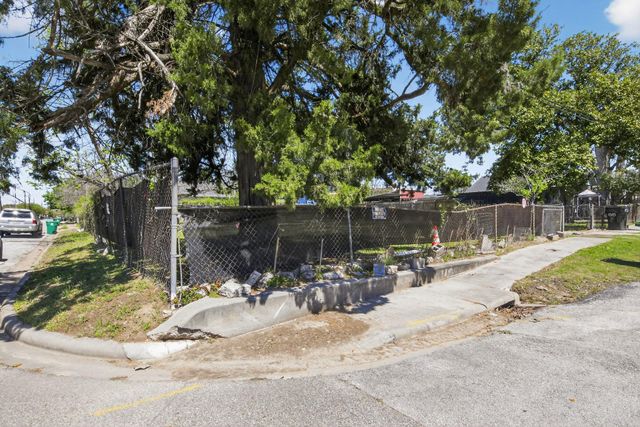 4404 Gano Street, Houston, TX 77009