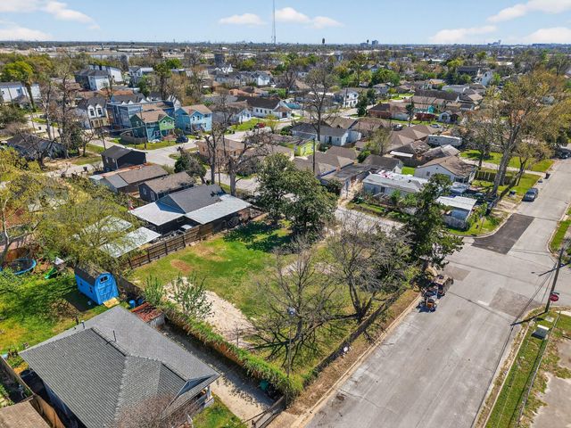 4404 Gano Street, Houston, TX 77009