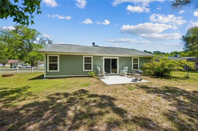 145 Retreat Place, Woodbine, GA 31569
