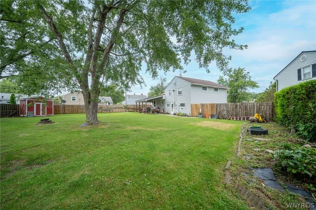 16 Brookville Court, Tonawanda, NY 14150