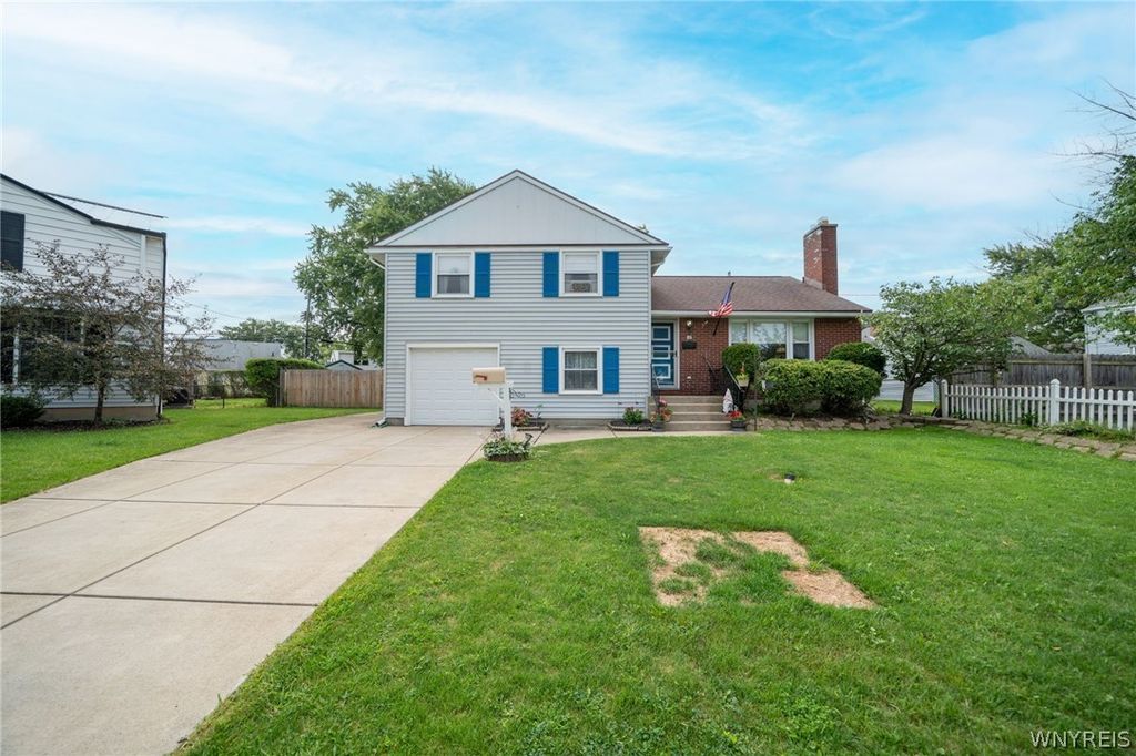 16 Brookville Court, Tonawanda, NY 14150