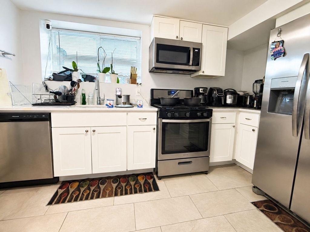 90 Fernwood Ave 1, Revere, MA 02151