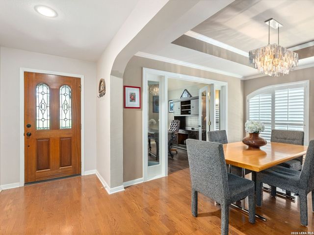 230 W HOSACK ST, Boerne, TX 78006
