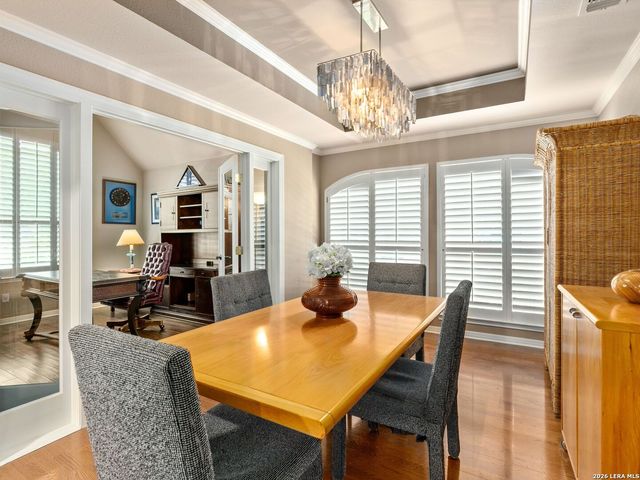 230 W HOSACK ST, Boerne, TX 78006