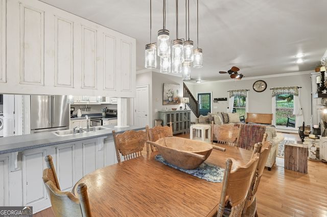 399 Grindstone Creek Drive, Clarkesville, GA 30523