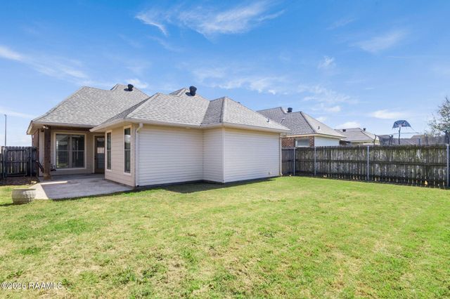 109 Fallstone Road, Youngsville, LA 70592