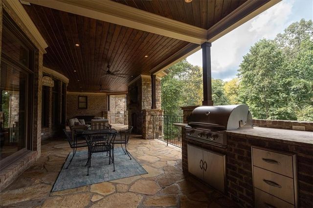 1011 Highgrove Drive, Monroe, GA 30655