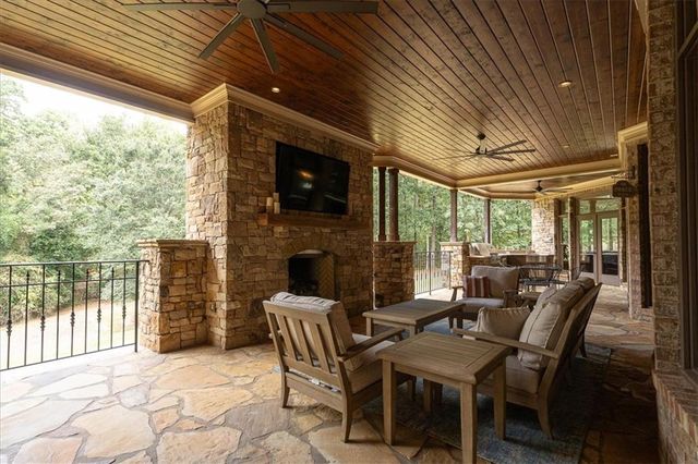 1011 Highgrove Drive, Monroe, GA 30655