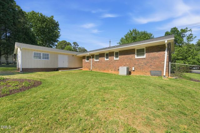 1905 Whitsett Street, Burlington, NC 27215