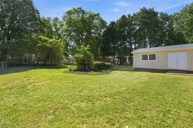 1905 Whitsett Street, Burlington, NC 27215