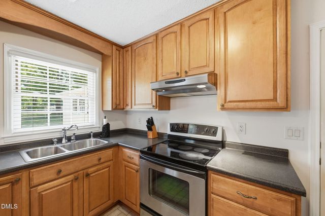 1905 Whitsett Street, Burlington, NC 27215