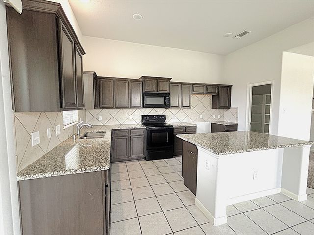 9470 Smoke Tree Drive, Forney, TX 75126