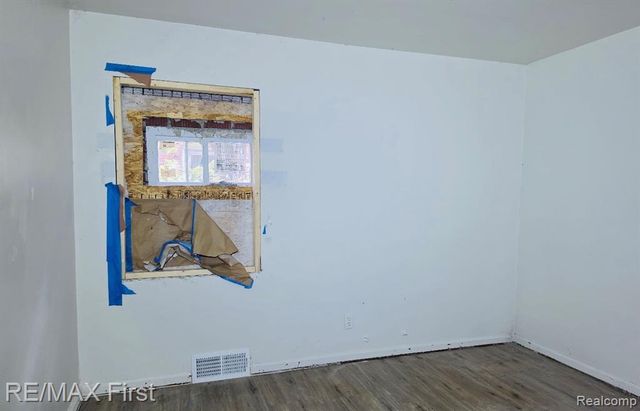 17341 Albion Street, Detroit, MI 48234