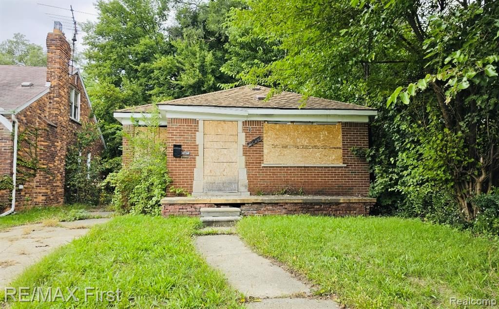 17341 Albion Street, Detroit, MI 48234
