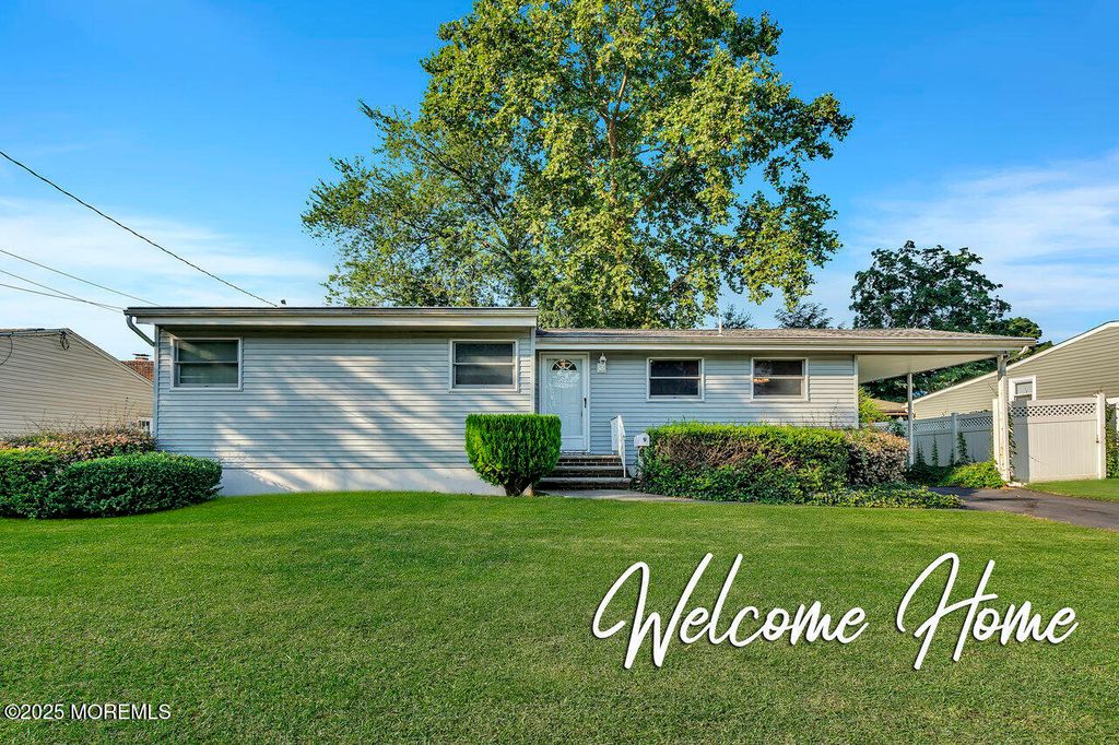 9 Bucknell Drive, Hazlet, NJ 07730