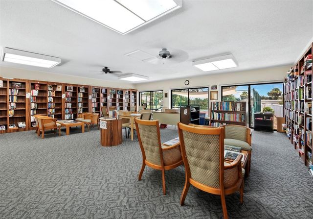 712 WHITE PINE TREE ROAD 77, Venice, FL 34285