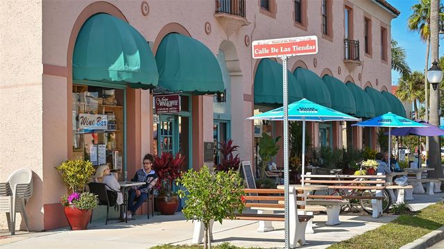 712 WHITE PINE TREE ROAD 77, Venice, FL 34285