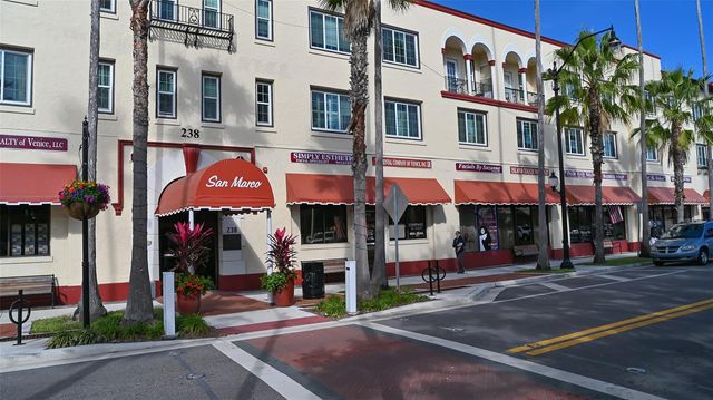 712 WHITE PINE TREE ROAD 77, Venice, FL 34285