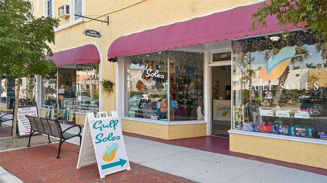 712 WHITE PINE TREE ROAD 77, Venice, FL 34285