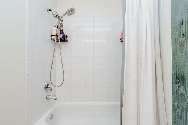 1500 W Monroe Street 205, Chicago, IL 60607