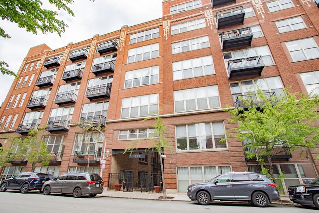 1500 W Monroe Street 205, Chicago, IL 60607