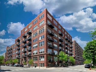1500 W Monroe Street SW 205, Chicago, IL 60607