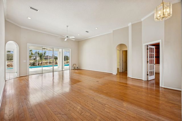 329 Marsh Point Cir, St Augustine, FL 32080