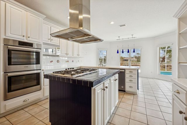 329 Marsh Point Cir, St Augustine, FL 32080